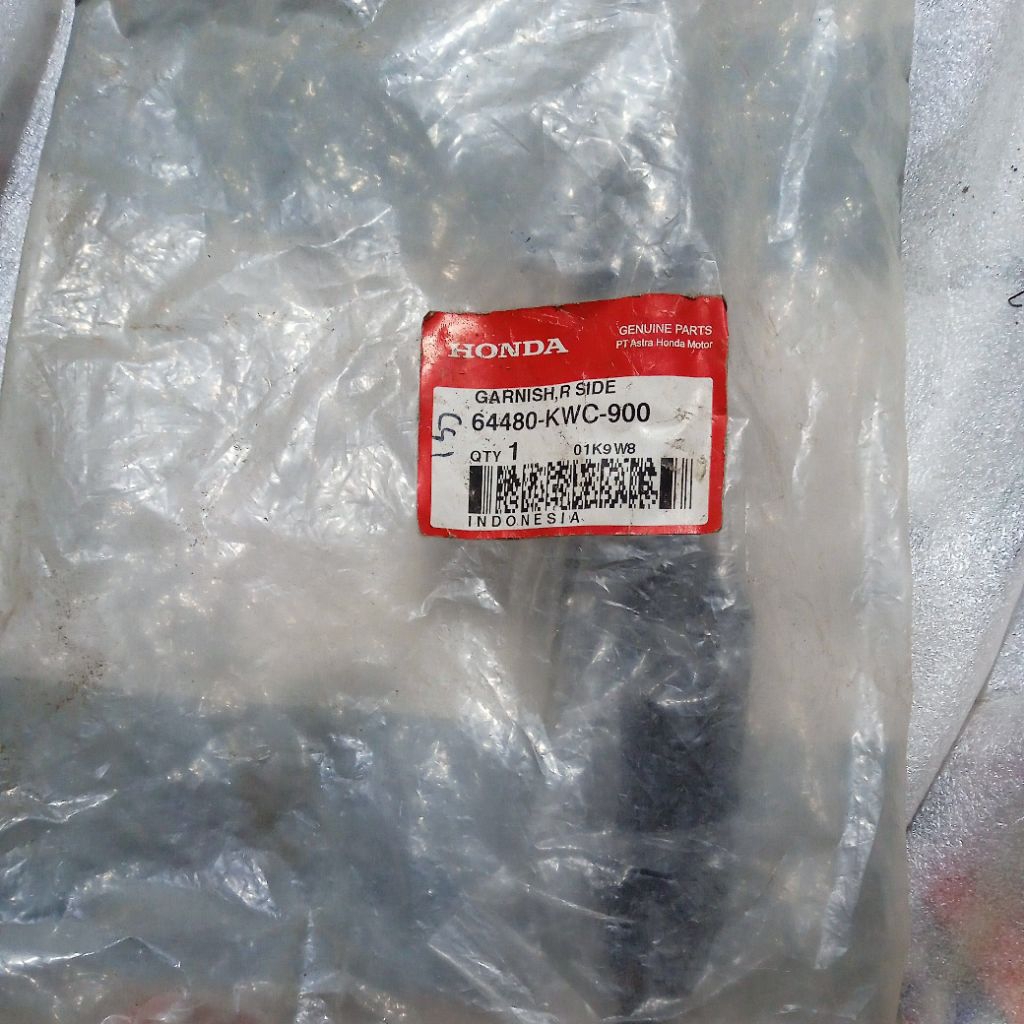 64480-KWC-900 original AHM Astra Honda motor HGP genuine part NOS accessories resmi Garnish CS1 cs o