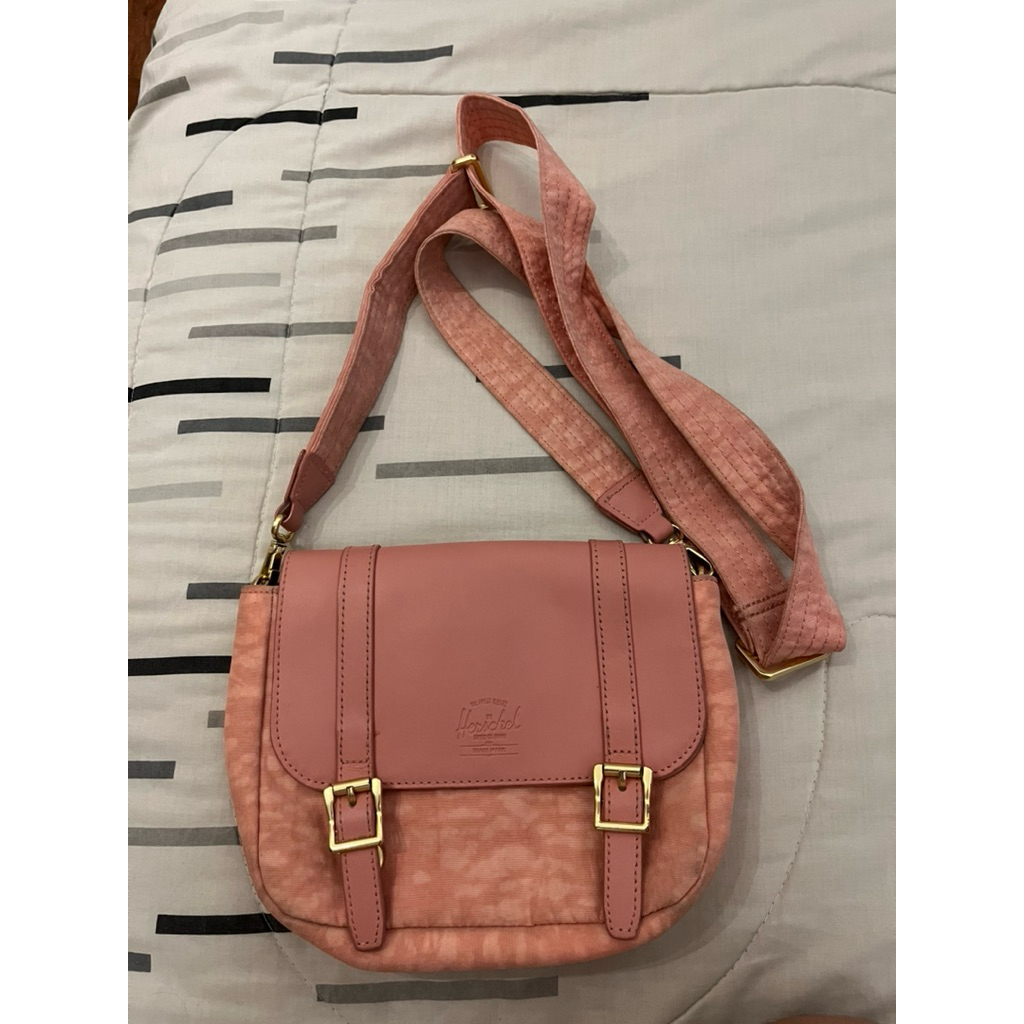 Herschel pink selempang preloved