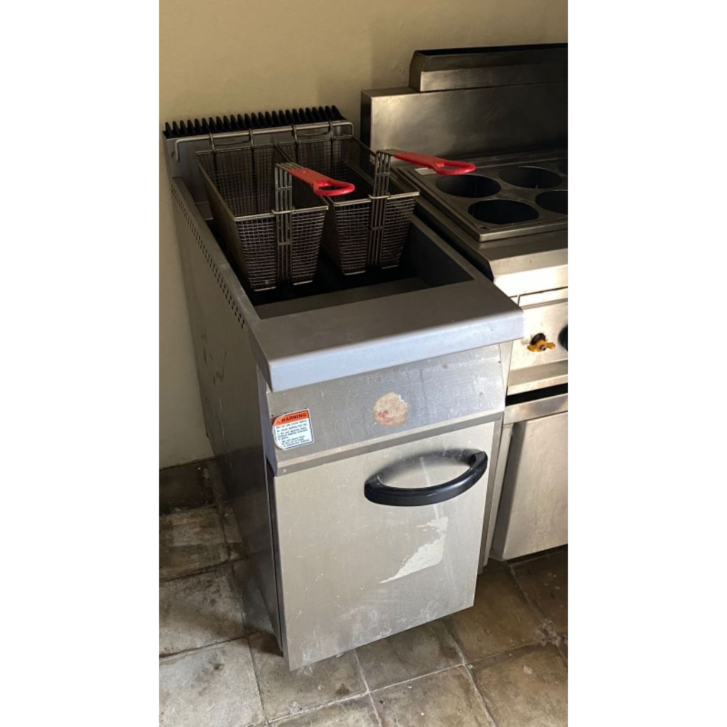 GETRA DEEP FRYER GETRA GF 20 FS 1-TANK GAS FRYER SECOND LIKE NEW