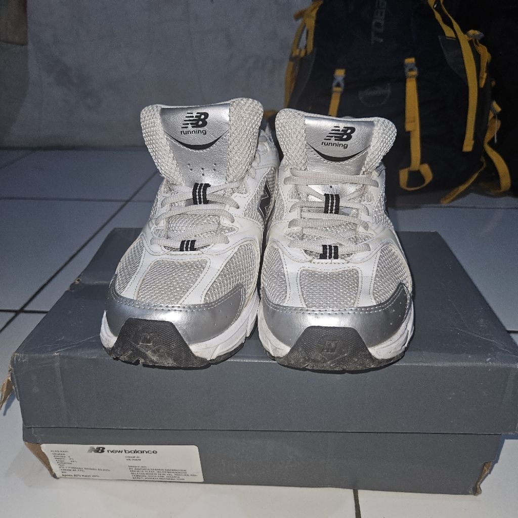 Sepatu Nb 530 Second