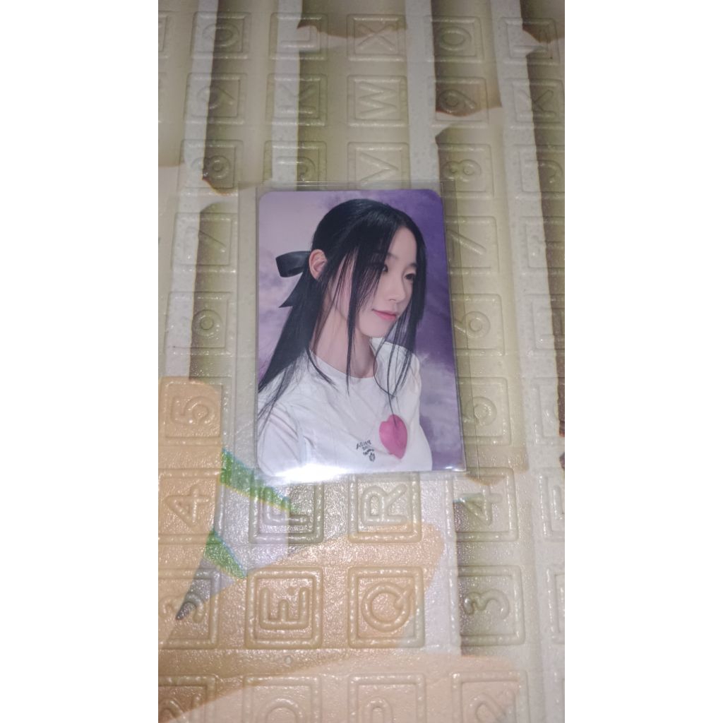 PHOTOCARD KAZUHA UNFORGIVEN YES24 POB OFFICIAL