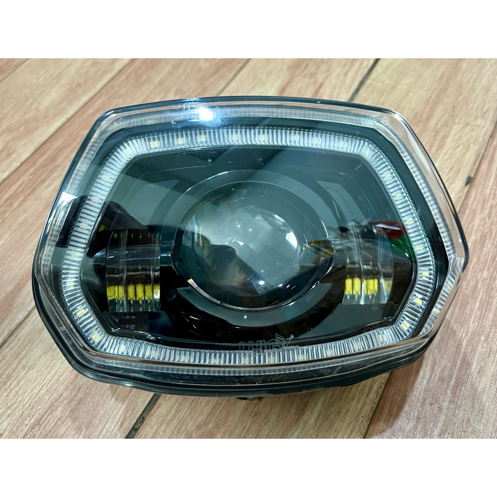 headlamp Daymaker luigy vespa sprint