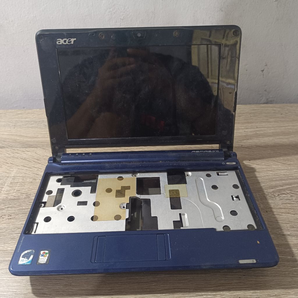 Casing Cassing Case Kesing laptop Acer Aspire One ZG5