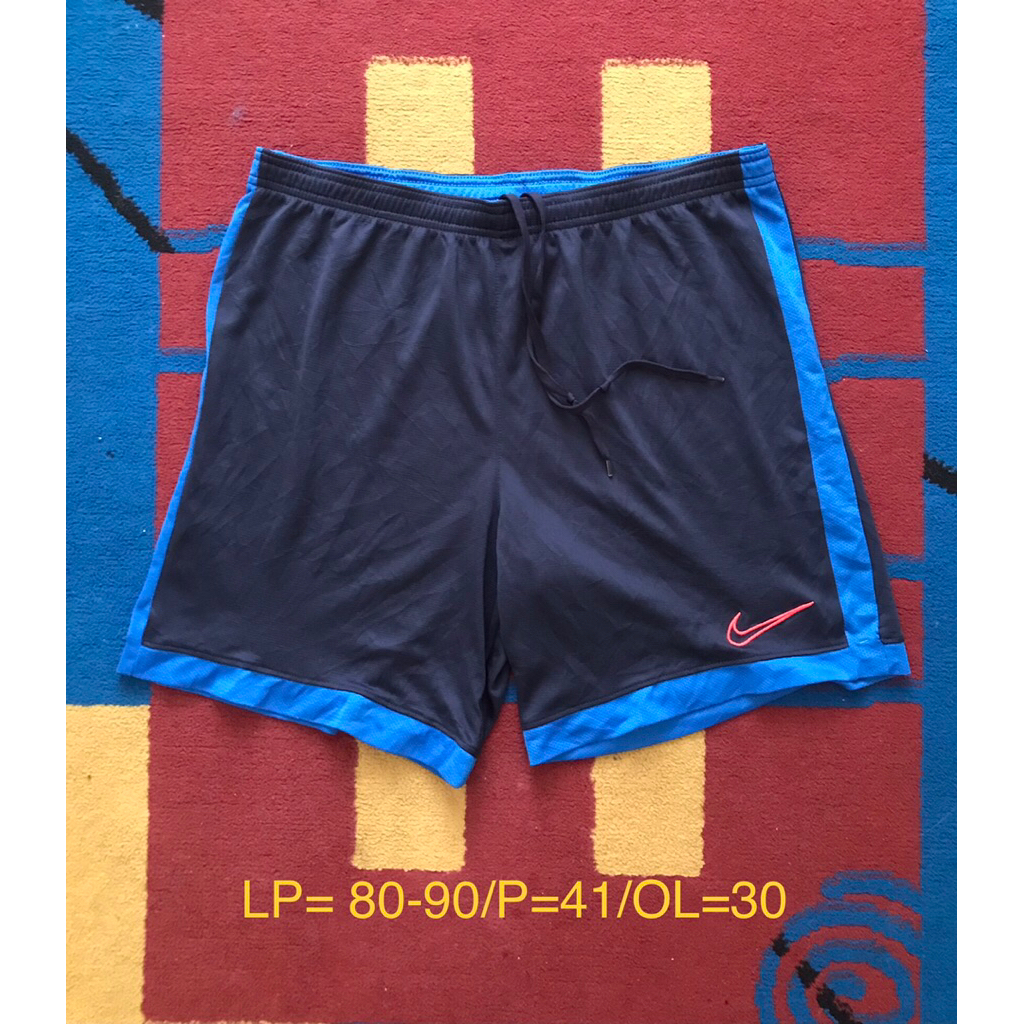 celana pendek olah raga nike second