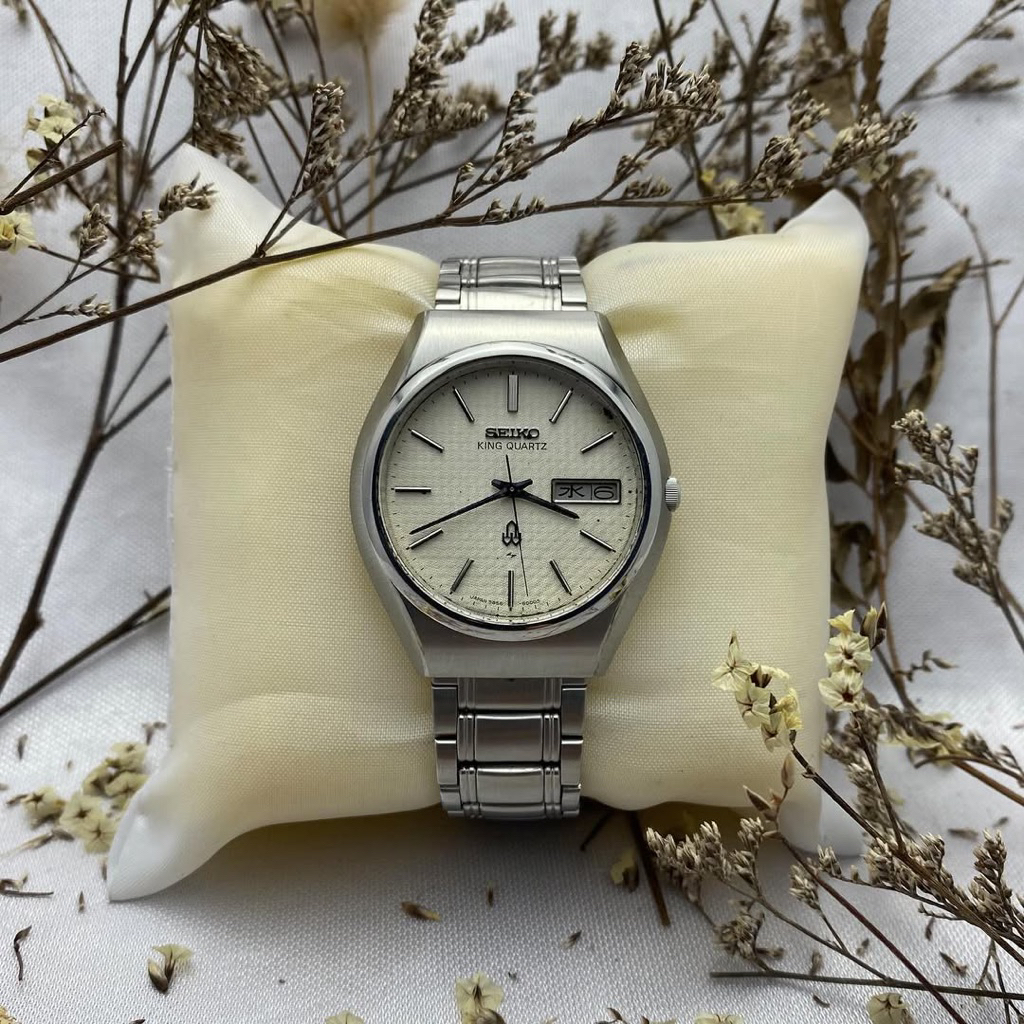 SEIKO KING QUARTZ
