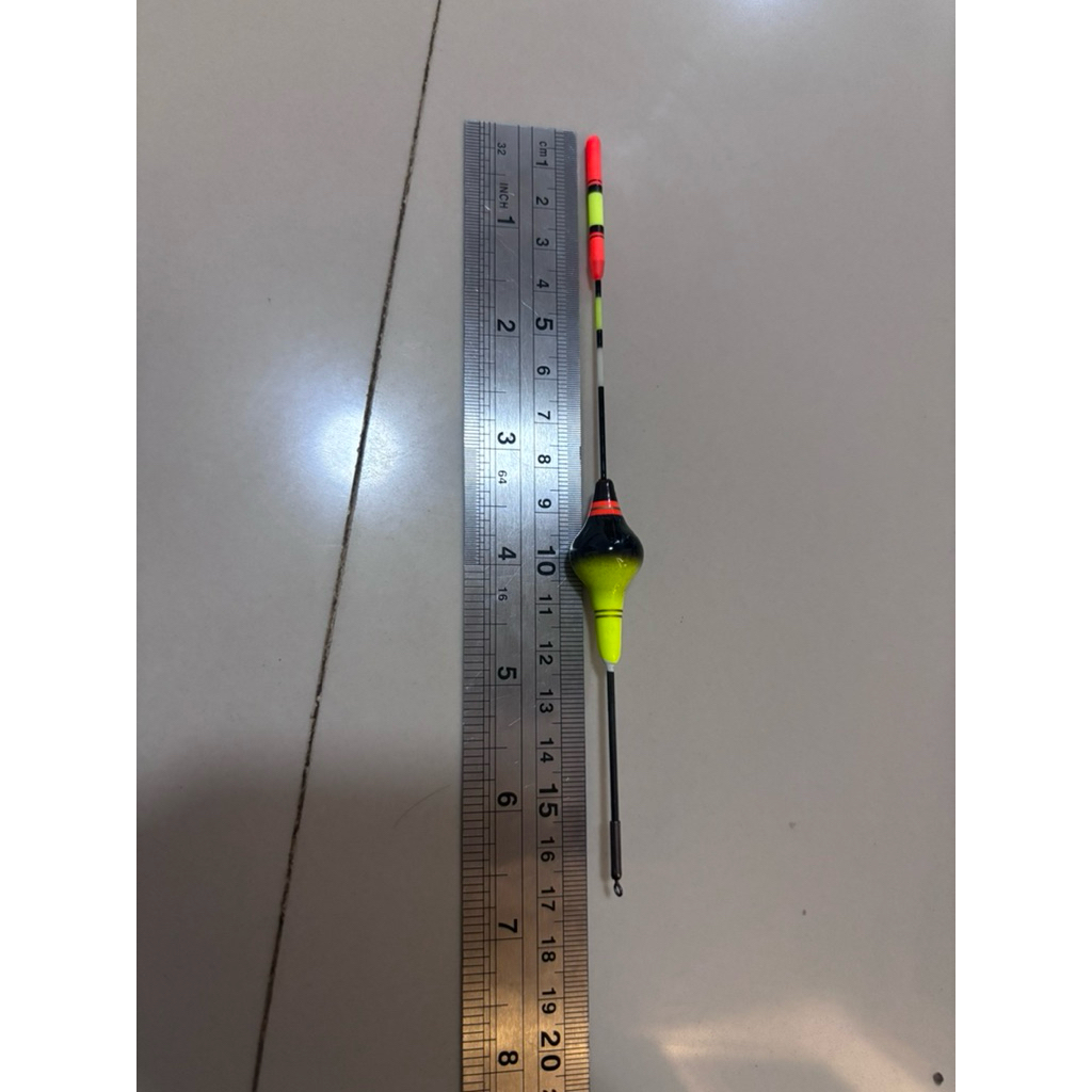 Pelampung pancing anti badai 17cm kambangan sensitif