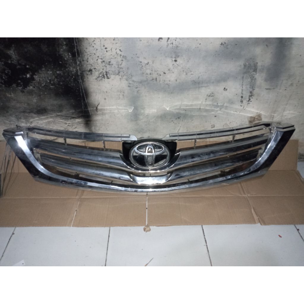 Grill Inova 2004-2011 Chrome
