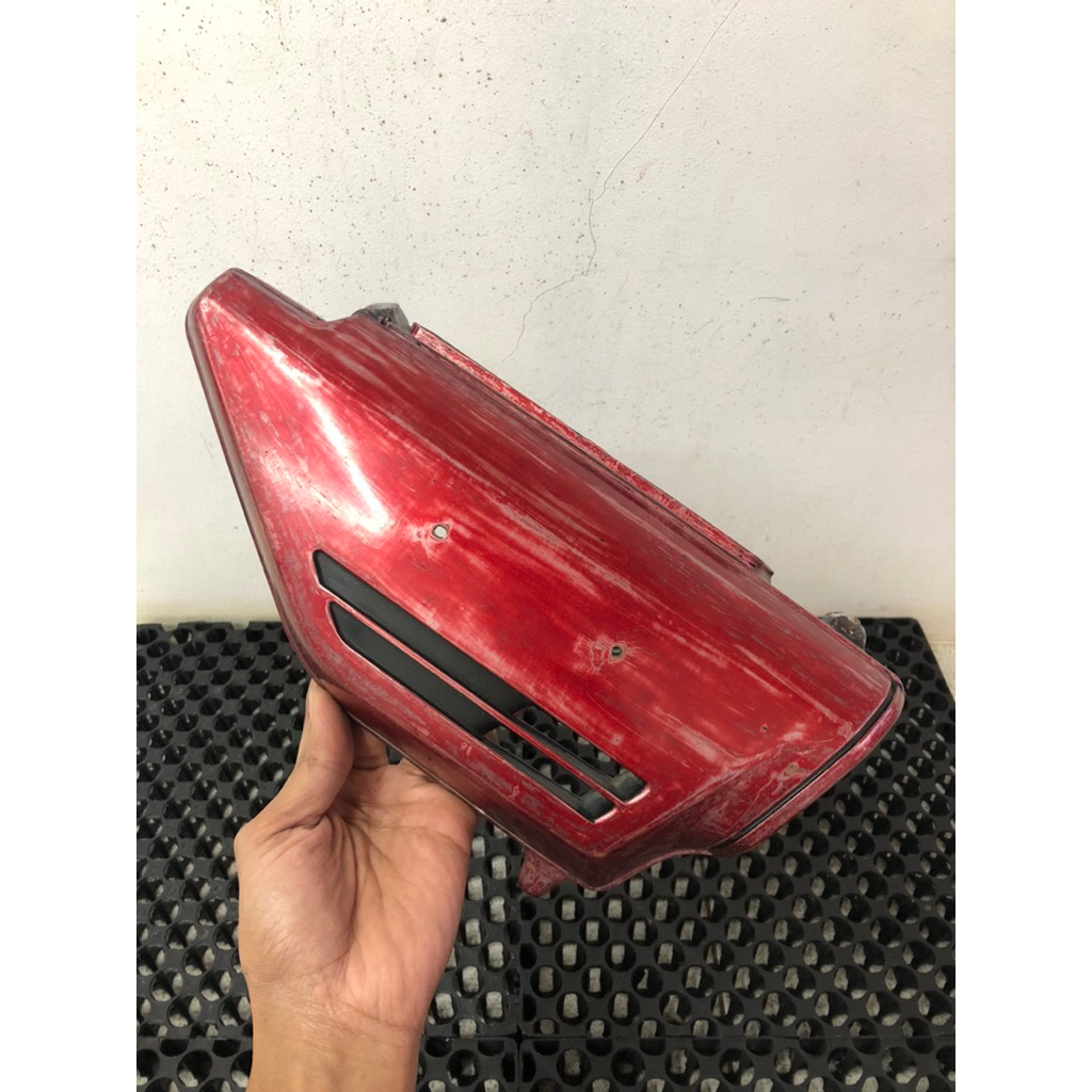 tepong aki tutup cover aki box aki gl100 original copotan cat merah