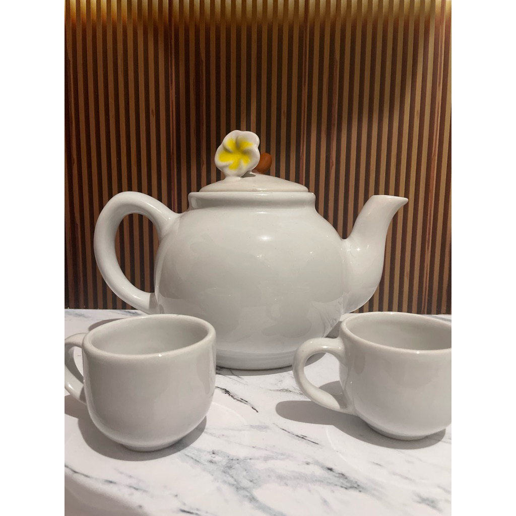 1 Set Teko Keramik Putih Tutup Motif Bunga Rijek Minor defect