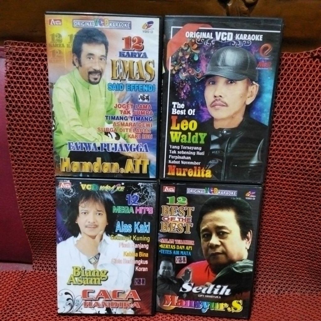 VCD KARAOKE DANGDUT PRIA BEBAS PILIH JUDUL, CHAT JUDUL KEPENJUAL KONDISI BARU DAN 100% ORIGINAL