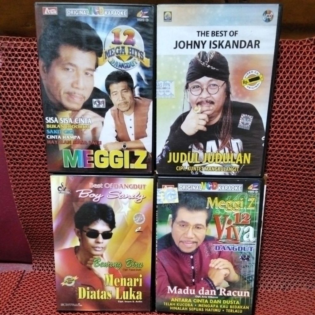 VCD KARAOKE DANGDUT PRIA BEBAS PILIH JUDUL, CHAT JUDUL KEPENJUAL KONDISI BARU DAN 100% ORIGINAL