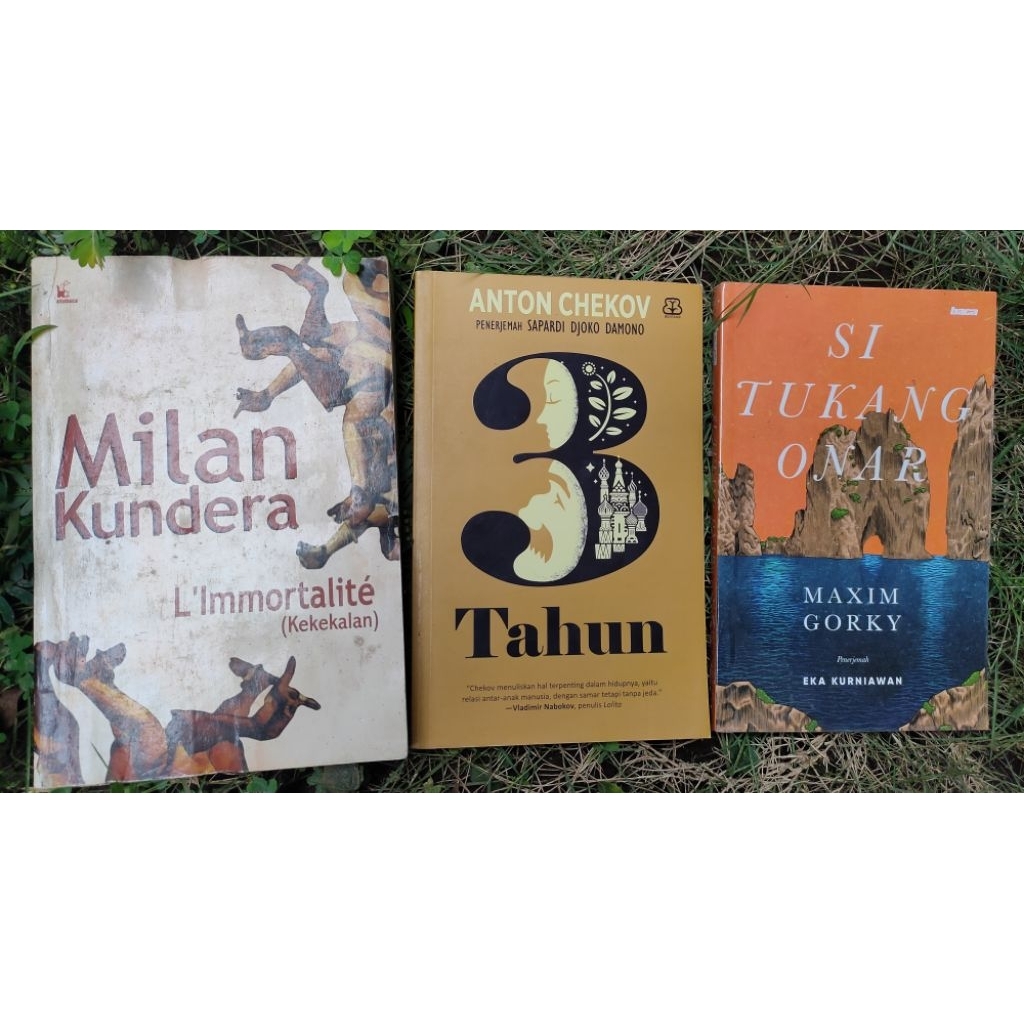 Paket buku penulis dunia/Novel Anton Chekov 3 tahun/kumpulan cerpen Maxim Gorky si tukang onar/novel