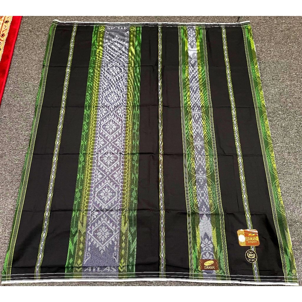 Sarung ATLAS idaman JACQUARD Hitam Putih