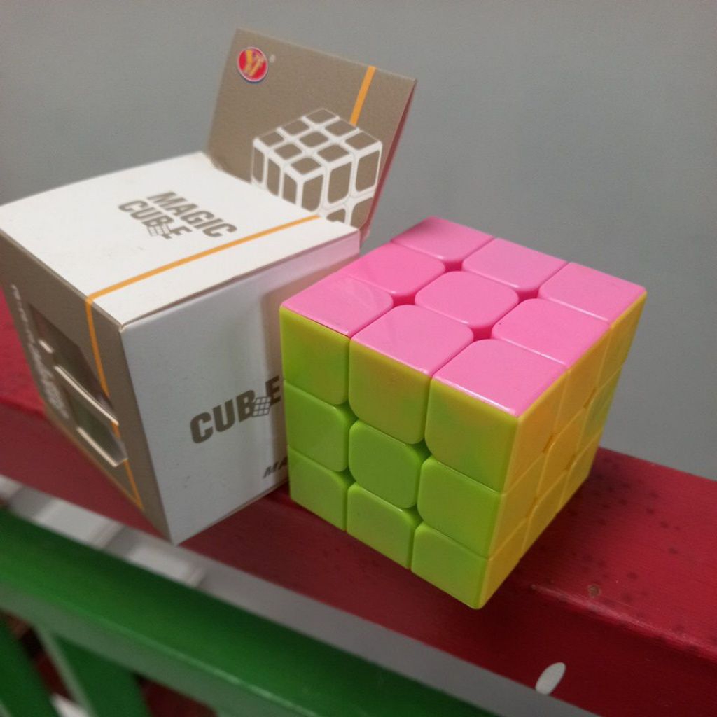 Rubik 3 x 3 Stickerless Asli Ori Harga Murah