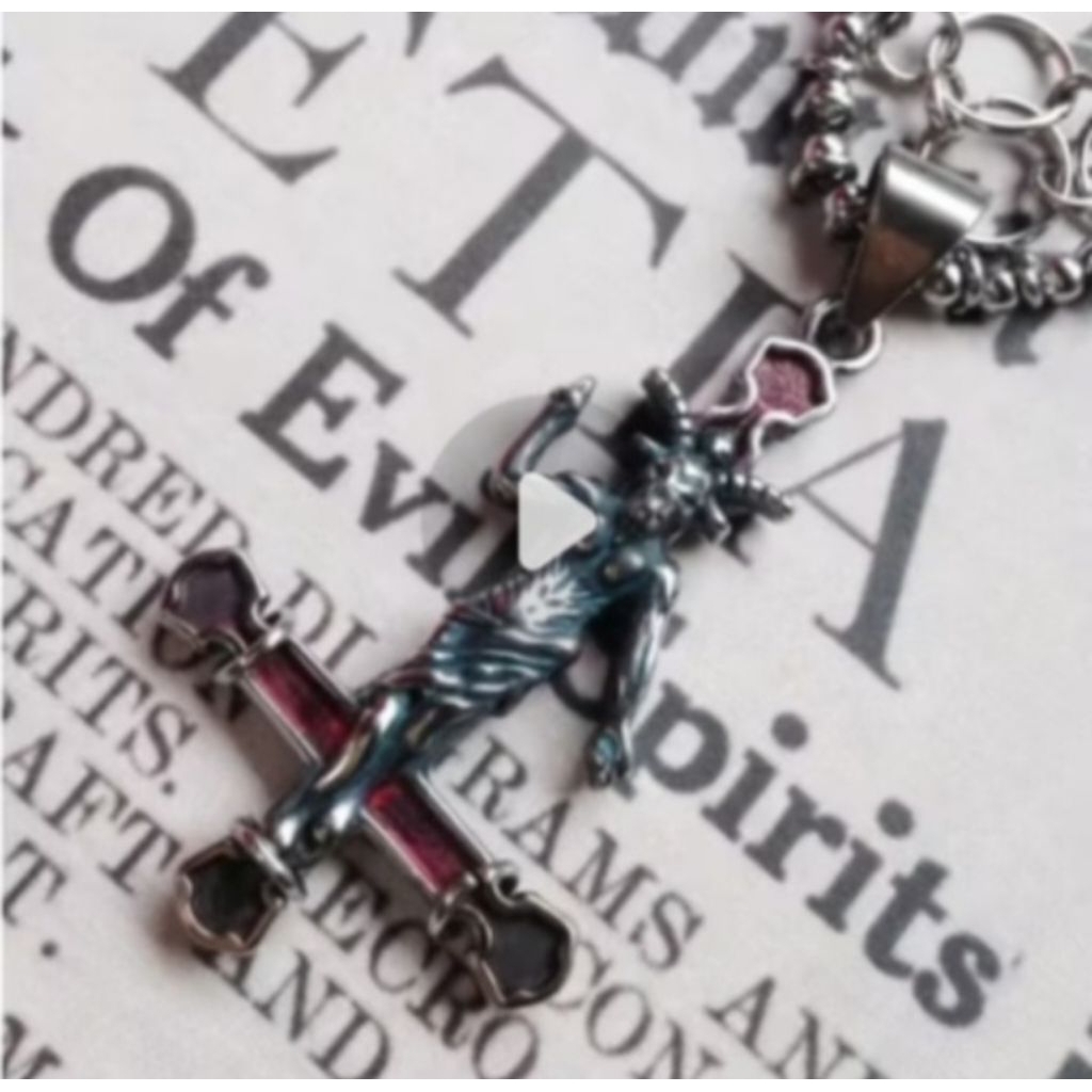 Kalung Titanium Gothic Choker Salib Terbalik Bhmot Elegant