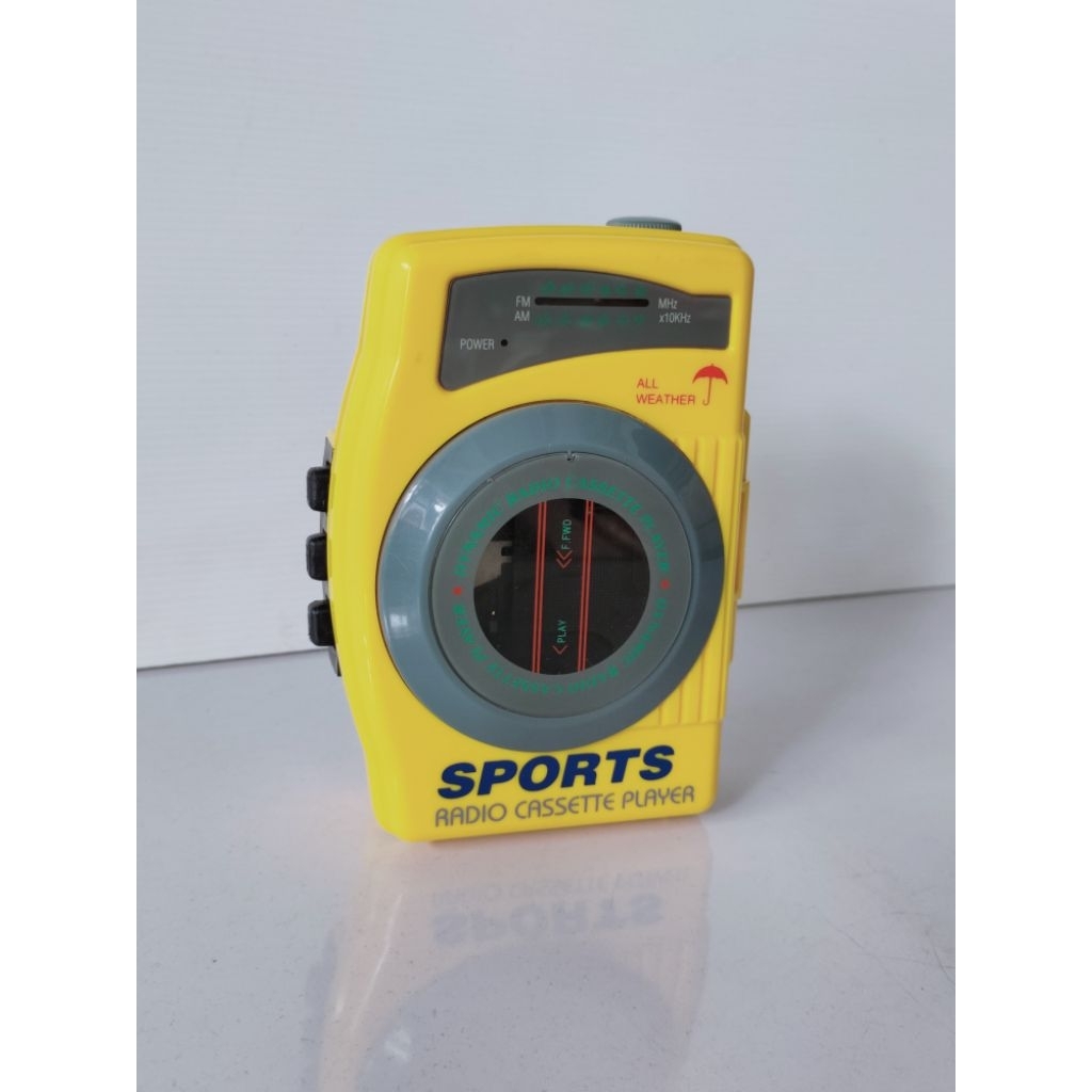 Walkman sports dynamic radio cassette player vintage NOS radio AM FM stereo tuner cassette tape pemu