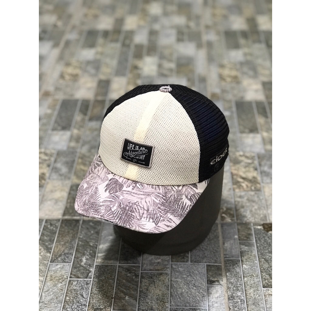 Topi Trucker Eider