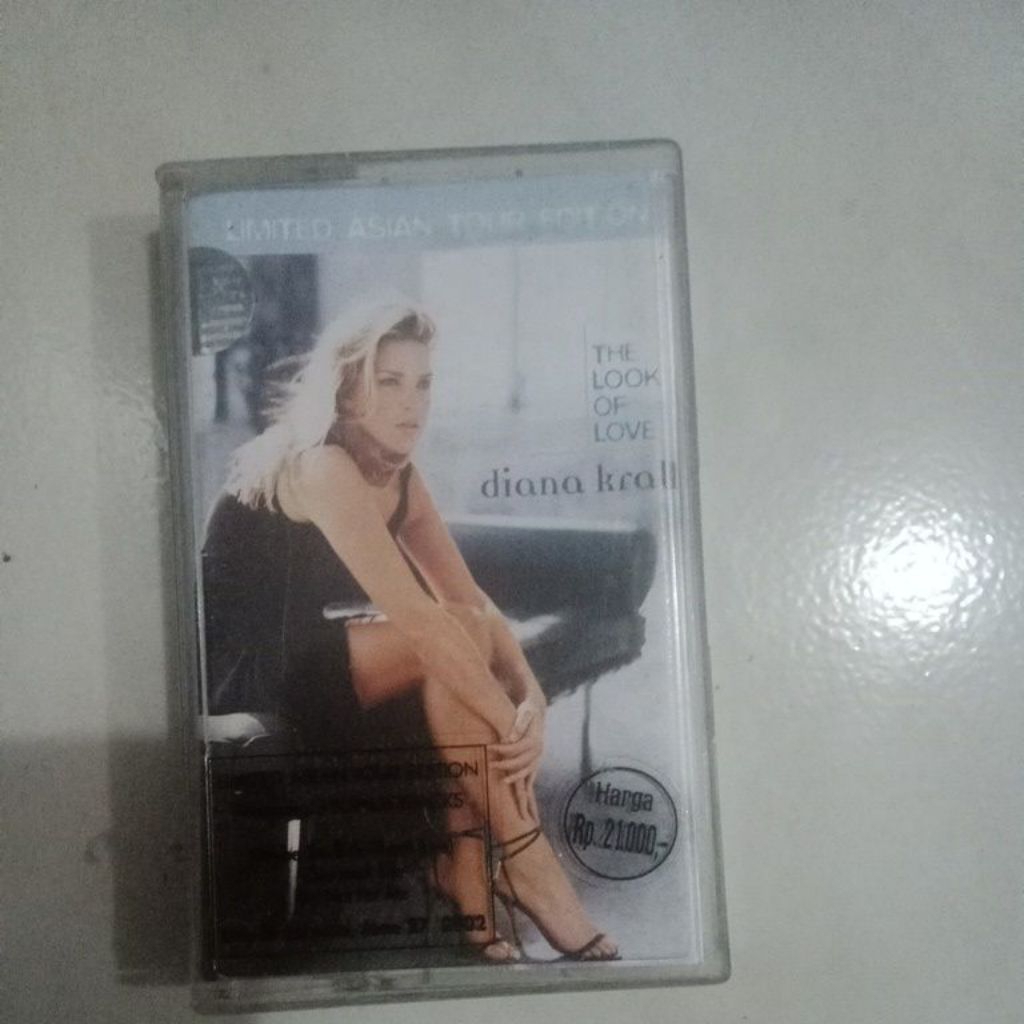 kaset pita the look of love - Diana krall