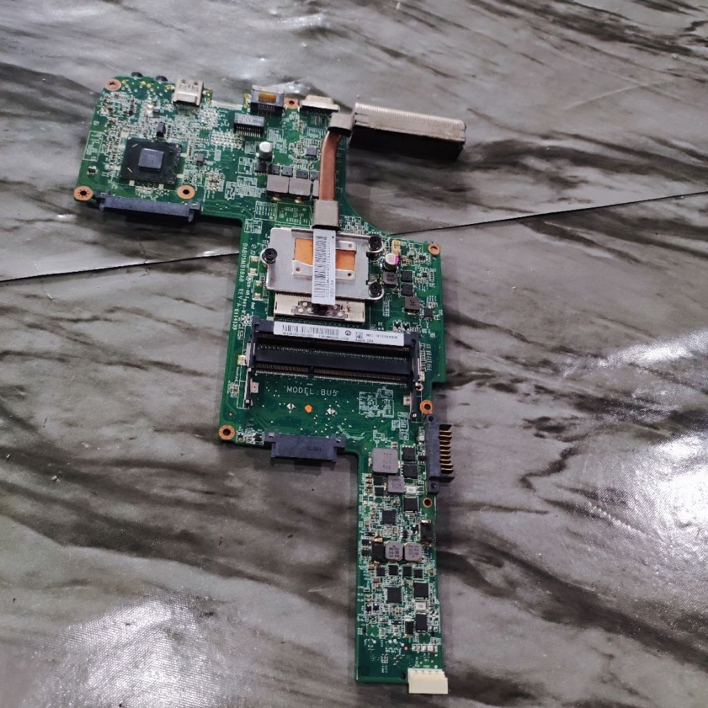 motherboard Mainboard Mobo mati laptop Toshiba L735