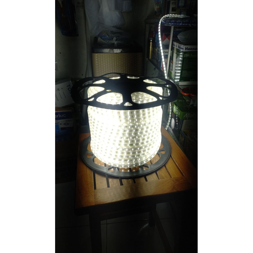 Lampu LED Strip Selang AC 220v Harga permeter / 1 Meter - Lampu Selang LED (belum termasuk socket)