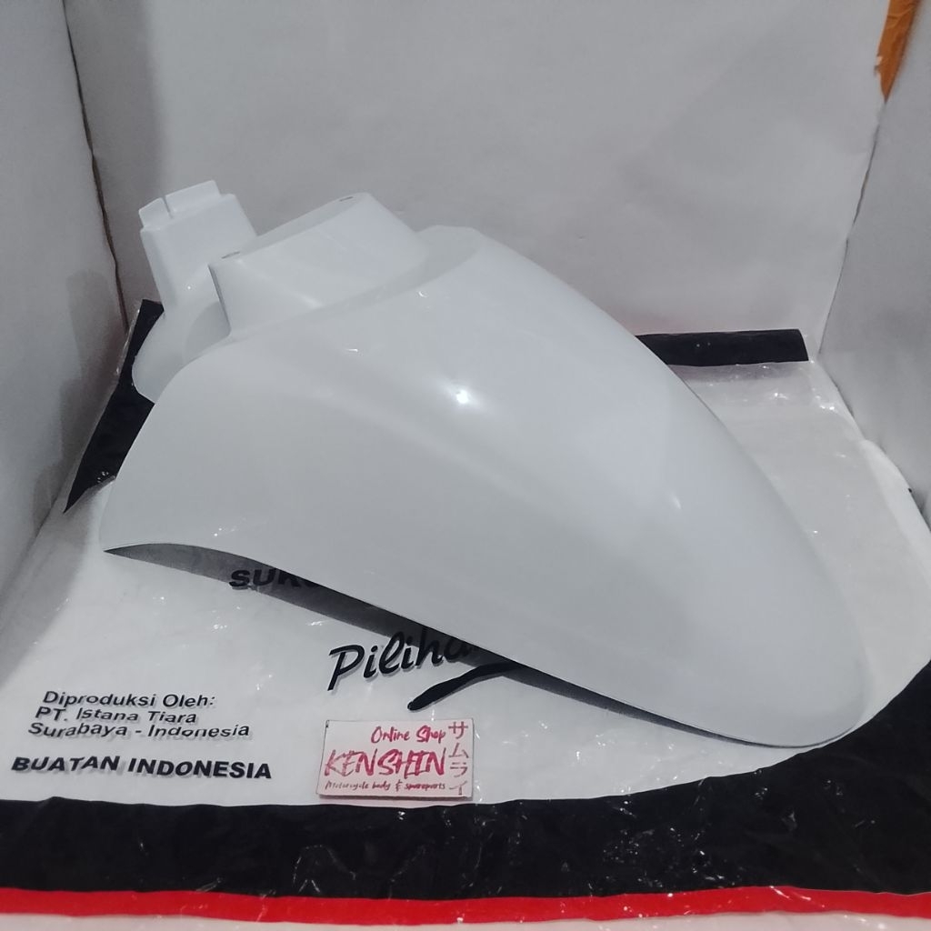 Spakbor depan Scoopy fi'17 Putih  2017-2019 TENSHI.
