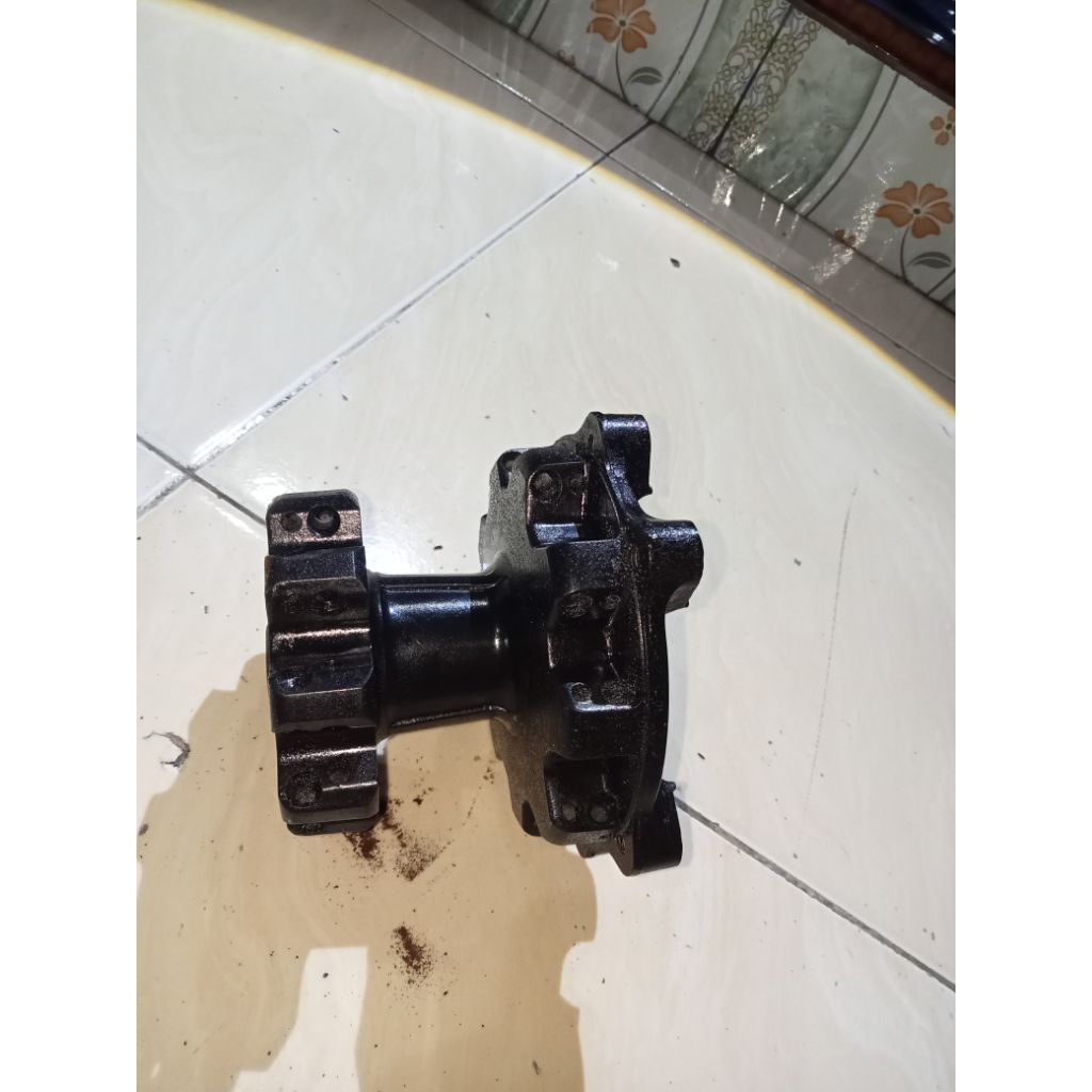 Tromol Depan Honda CRF 150 L ori Hole 36