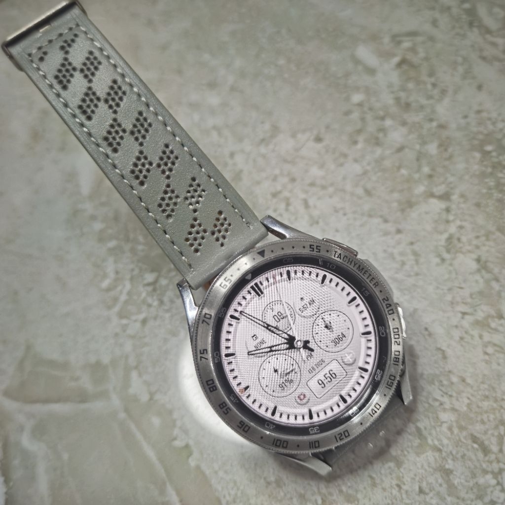 Galaxy Watch 4 Classic 42mm smartwatch jam tangan bekas second preloved watches