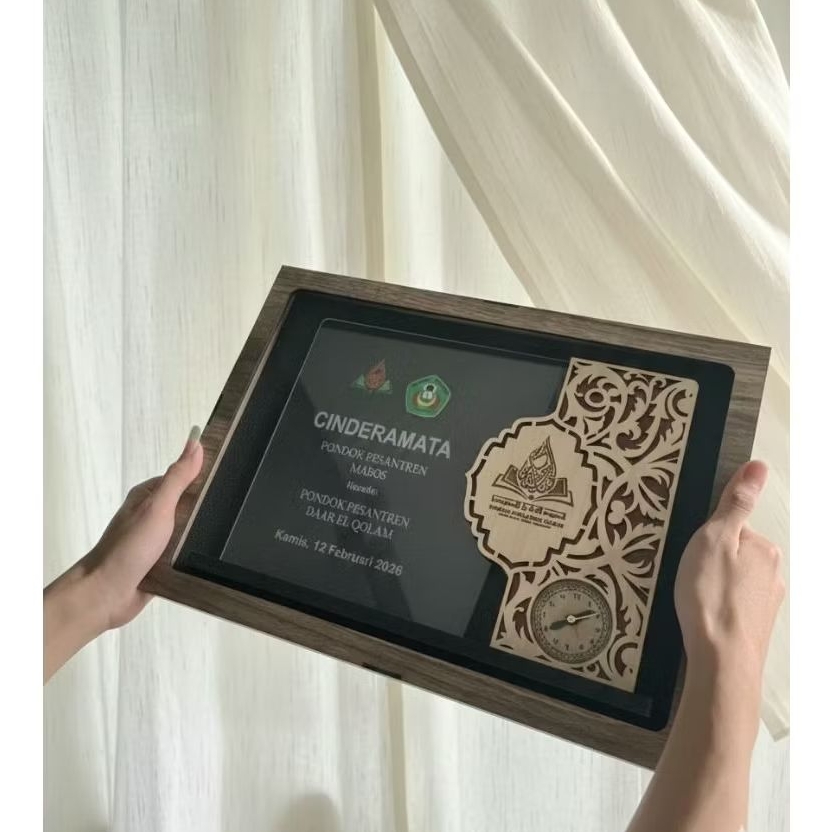 Plakat Kombinasi / Plakat Kenang Kenangan / Plakat Unik