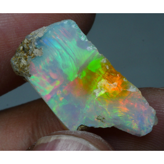13.15 CRT ETHIOPIAN OPAL ROUGH WELO OPAL PLAY COLOR
