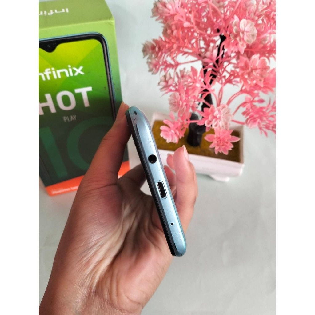 Infinix hot 10 play 6/64 GB