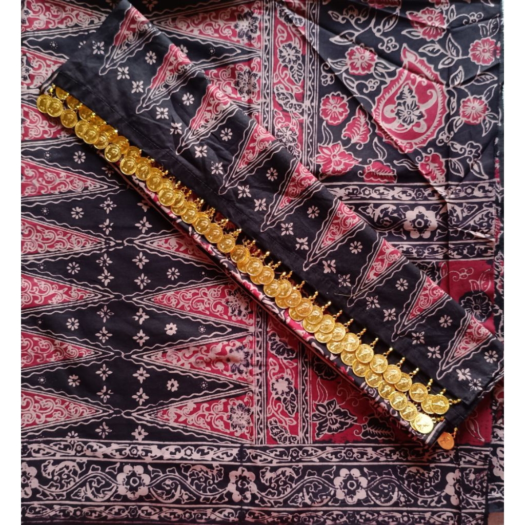 kain batik+tekuluk ronce koin emas