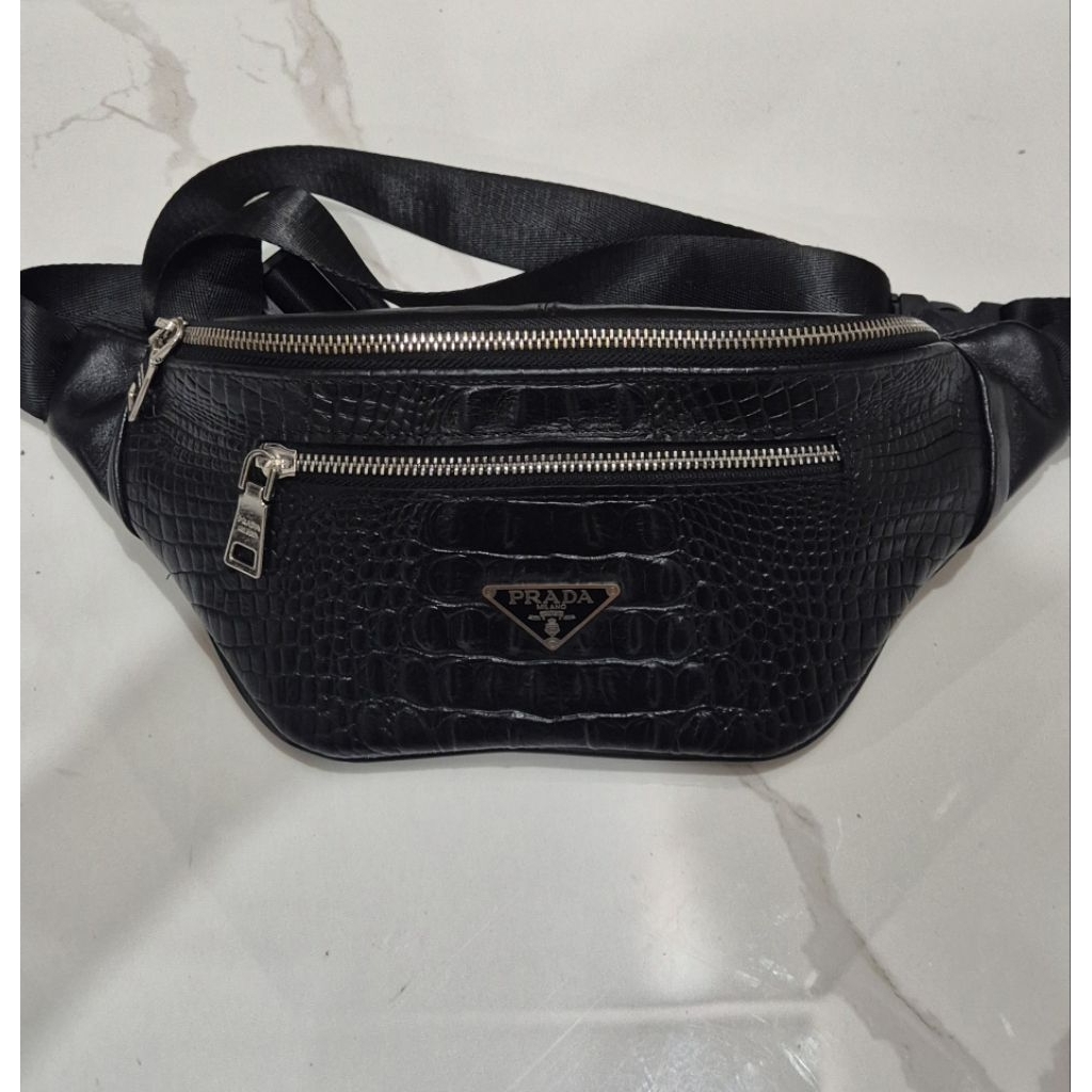 Waist Bag/Tas pinggang Prada milano black