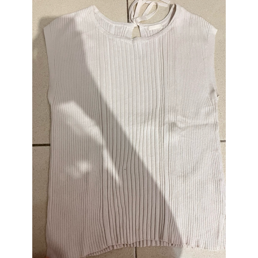 VEST BRAND GU/ UNICLO FREE 1 BAJU