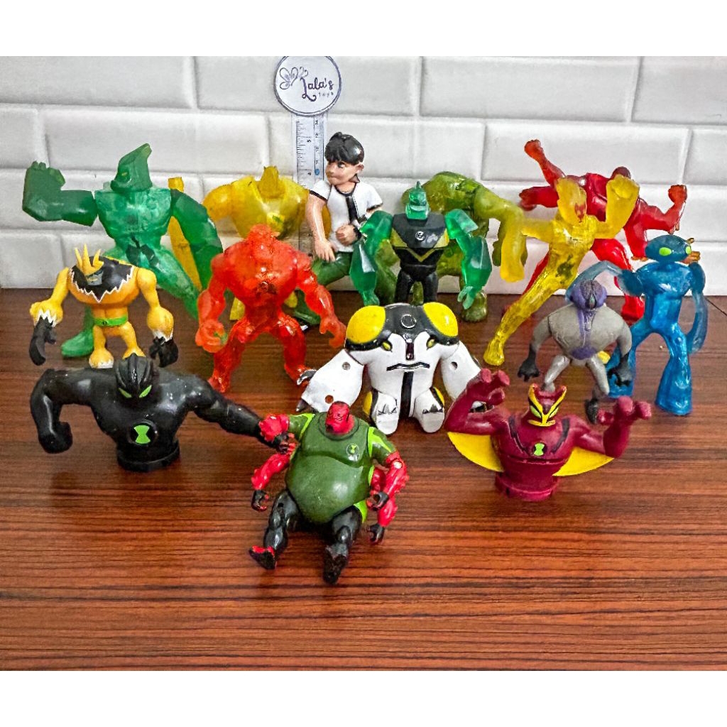 [Bukan Baru] Mainan Figur Karakter BEN 10 Animated Movie Series