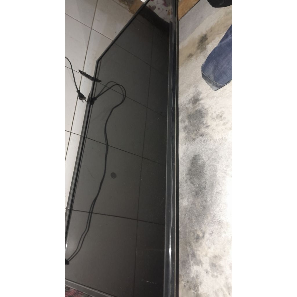 tv polytron 40inc minus bergaris