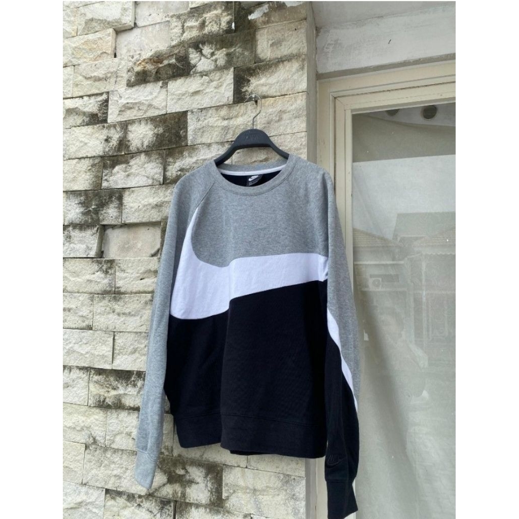 Nike Big Swoosh Sweater 3Warna/Nike Crewneck Big Logo Murah