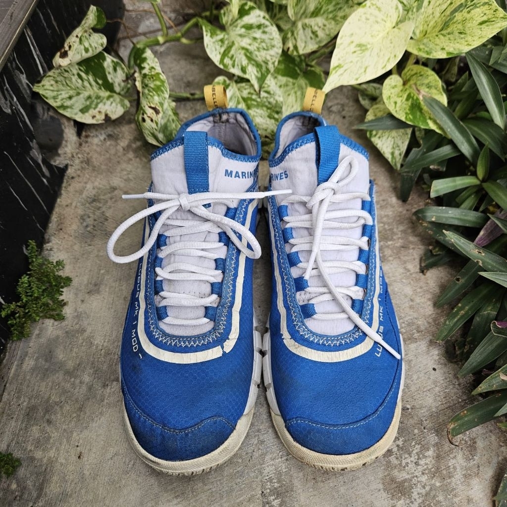 sepatu sneakers second parabellum size 44(27,3cm)