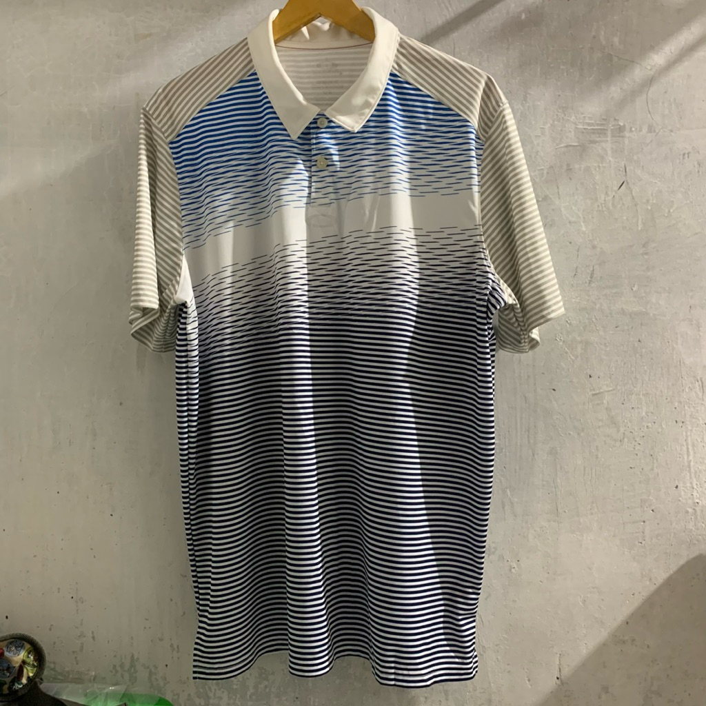 Kaos Olahraga Polo Garis-Garis