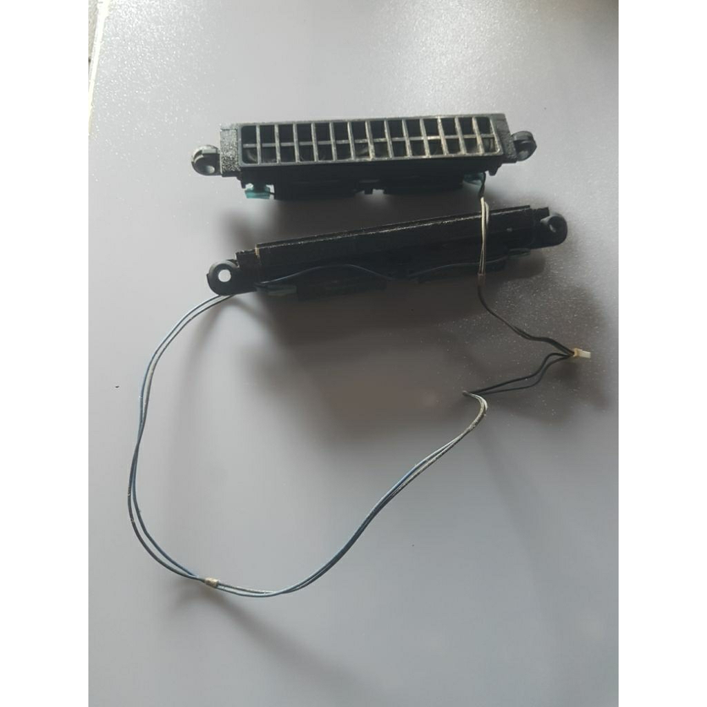 SPEAKER TV LG LCD 42LK450 BEKAS NORMAL