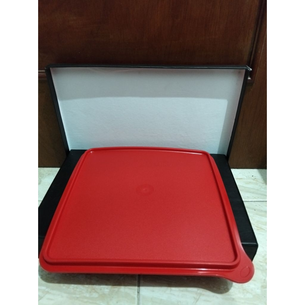 New Tutup Snack n Stor Merah Tupperware