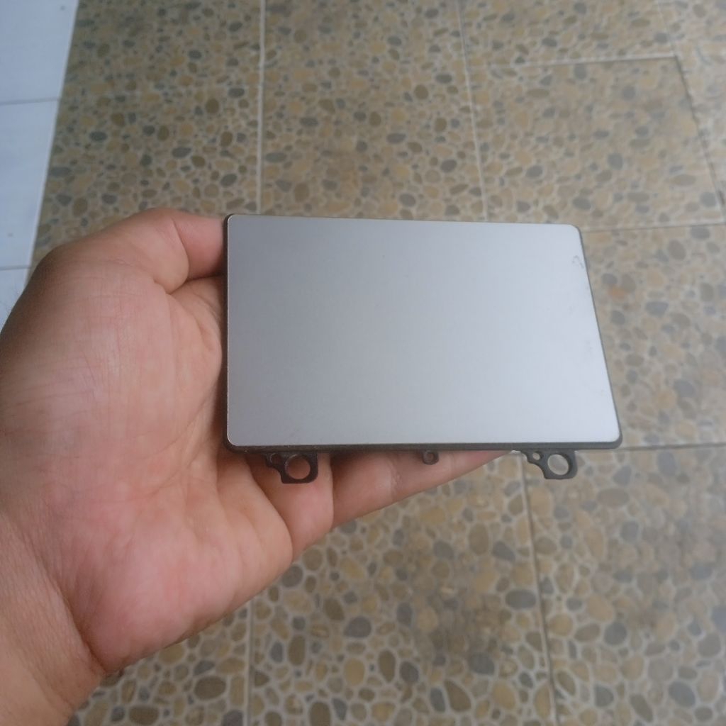 Touchpad Mousepade Lenovo Ideapad 330/320 Bekas