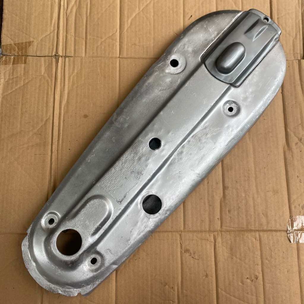 katengkas tutup rante suzuki rc80 rc100 arm bulat original