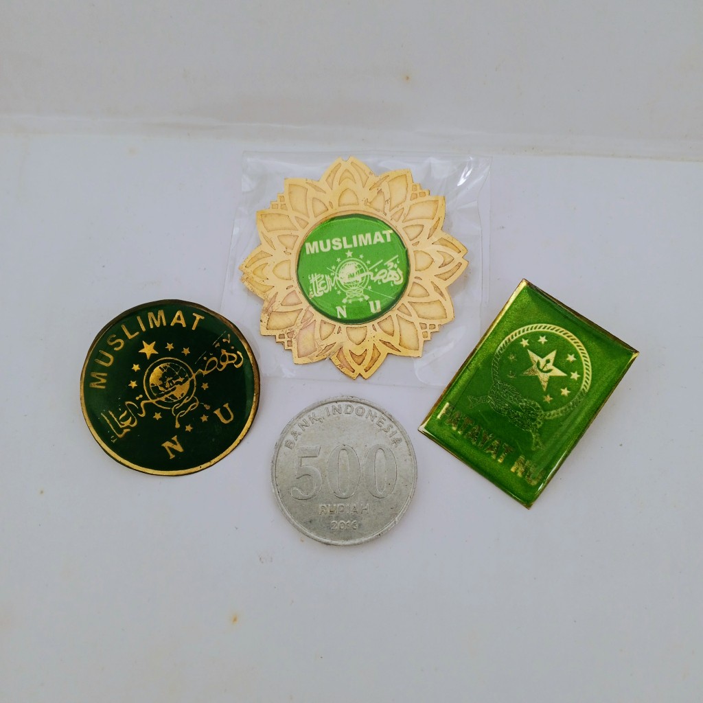 Bros Pin Resin Muslimat Fatayat NU Hijau Kuning