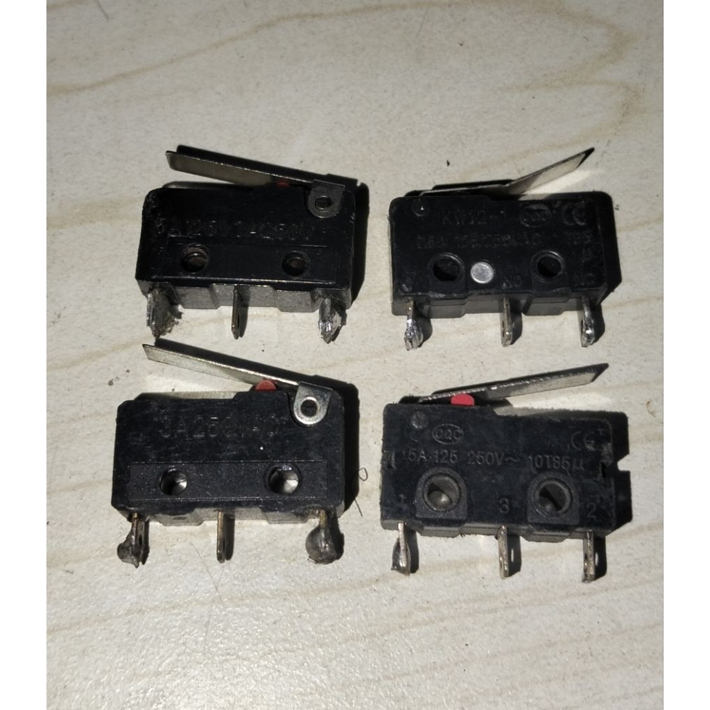 Micro Switch Kecil 5A 125V 3A 250V 0.5A 125/250V BEKAS
