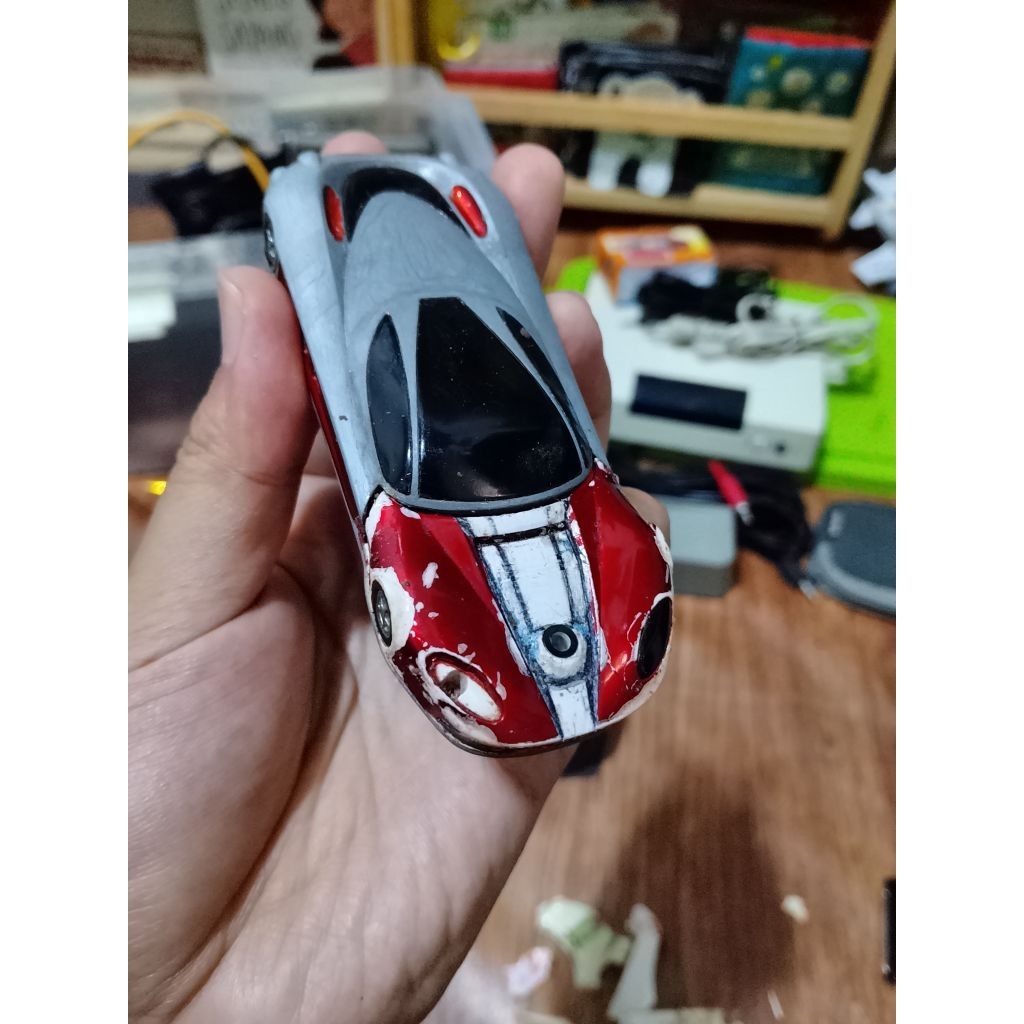 Hp virtu v mirip ferrari bentuk mobil unik BACA DESKRIPSI
