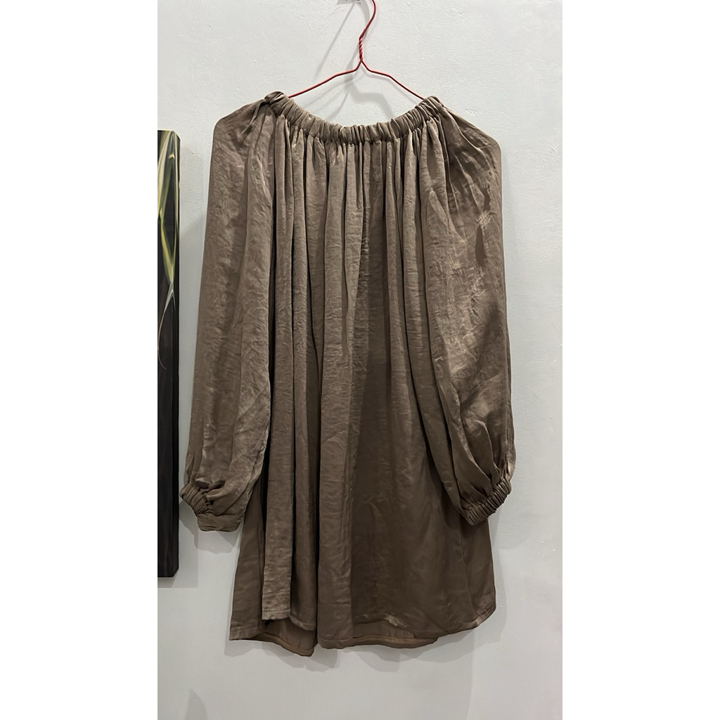 PRELOVED Blouse Lizahrani