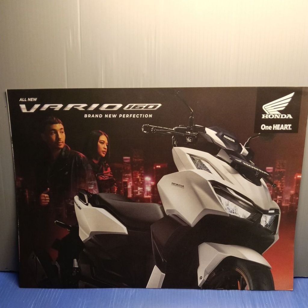 poster brosur leaflet katalog Honda Vario 160