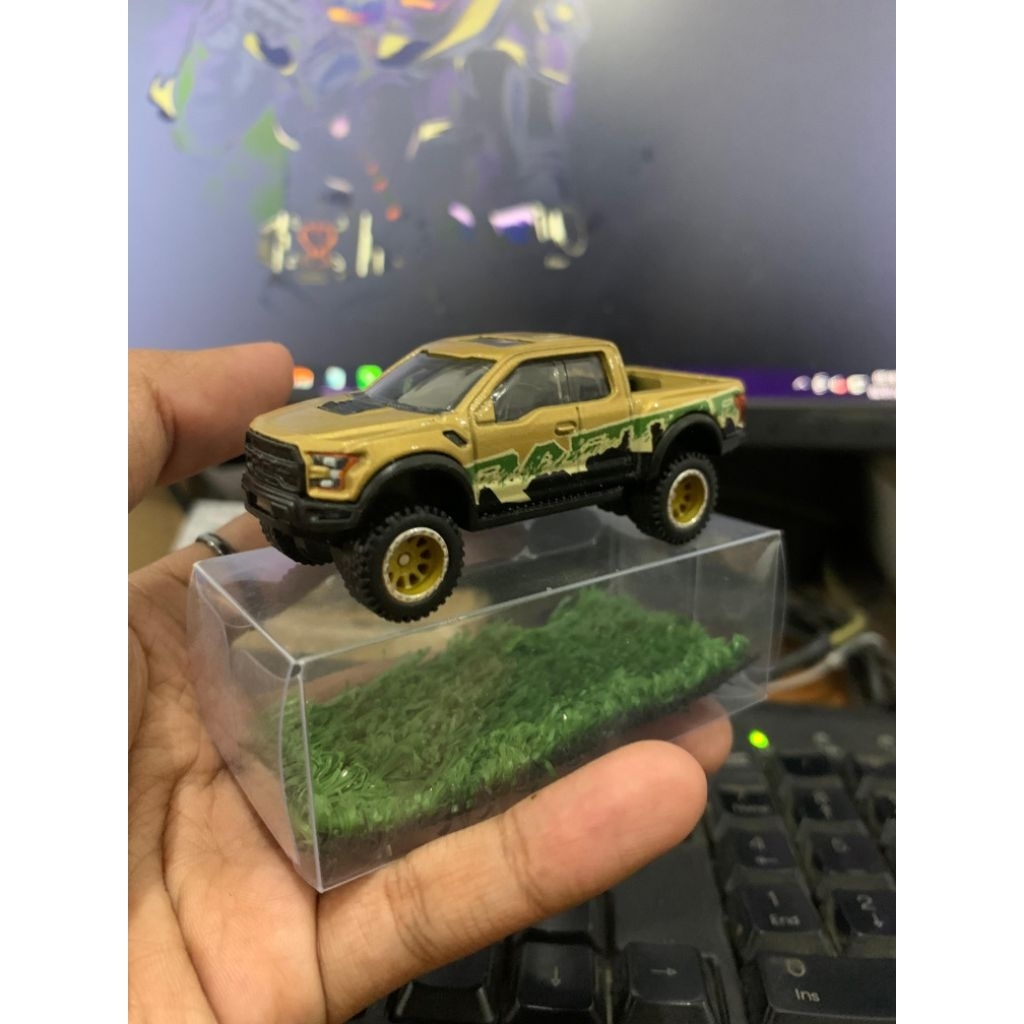 Hotwheels Premium Ford F-150 Raptor (Loose)