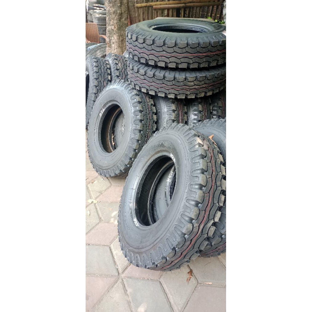 Ban vulkanisir kelas satu