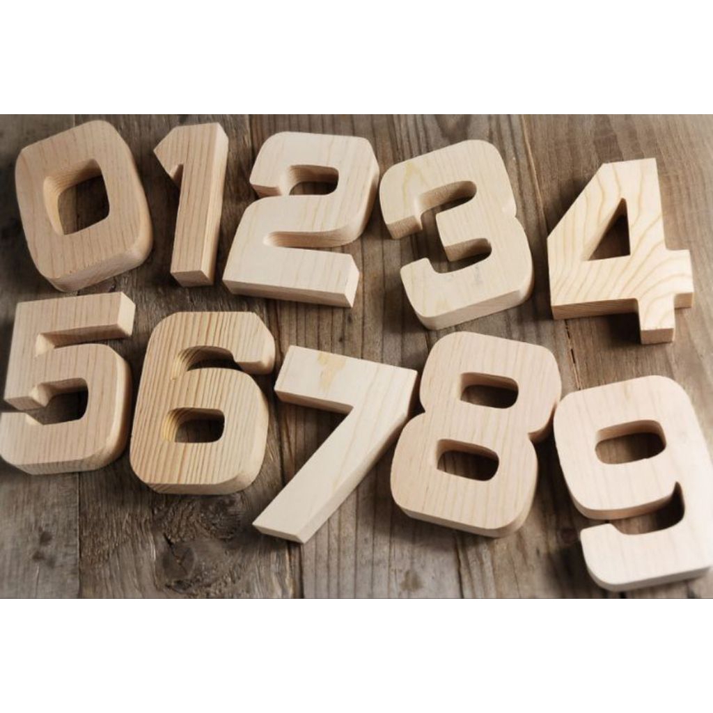 cOSTUME UKIRAN HURUF KAYU JATI BELANDA